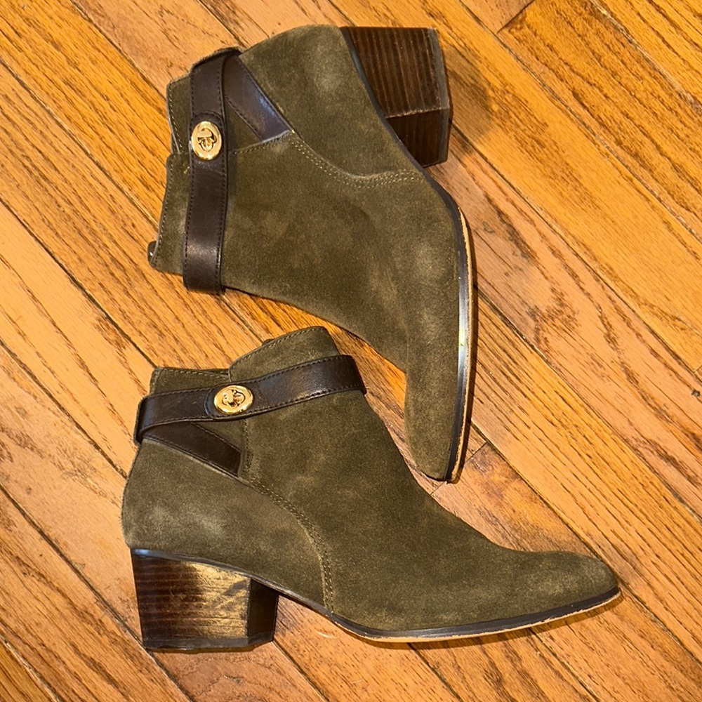 Coach Green and Brown Ankle Boots with Sleek Silhouette